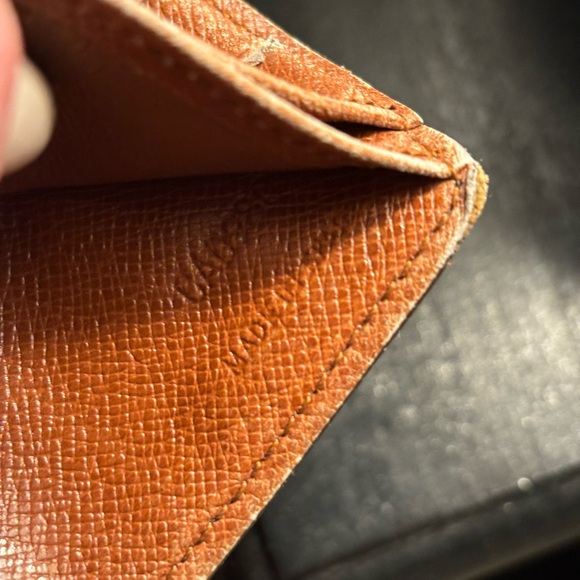 Louis Vuitton Men’s Wallet - Picture 6 of 8